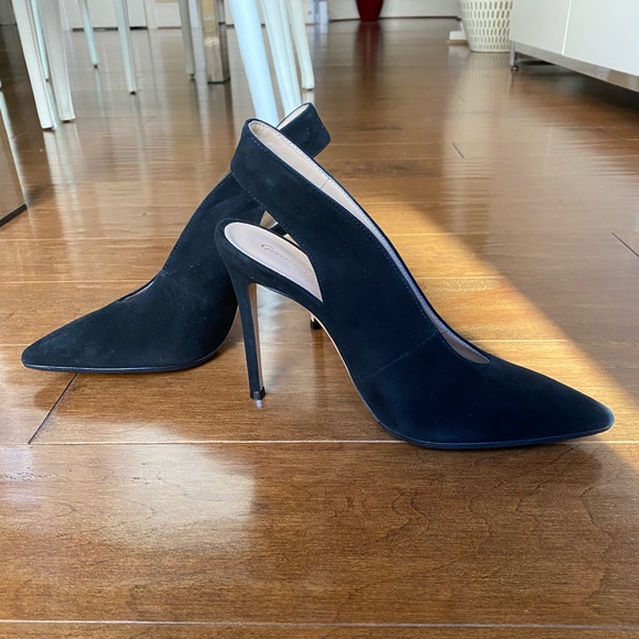 Gianvito Rossi Delta Pumps - Picture 11 of 14